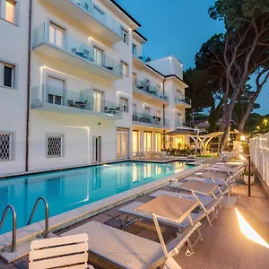 Vela 3*, Milano Marittima Italia